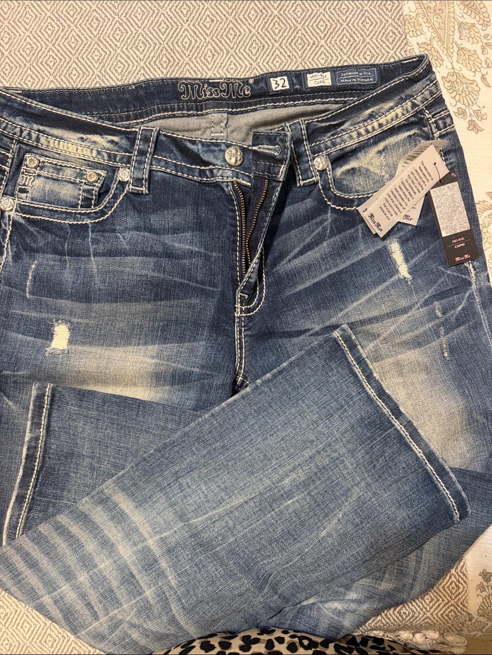 Miss Me Boyfriend Jeans in Faded Blue